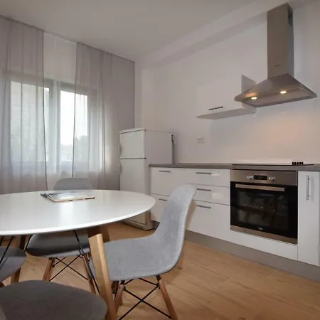 Pavic Valbandon krevet i doručak