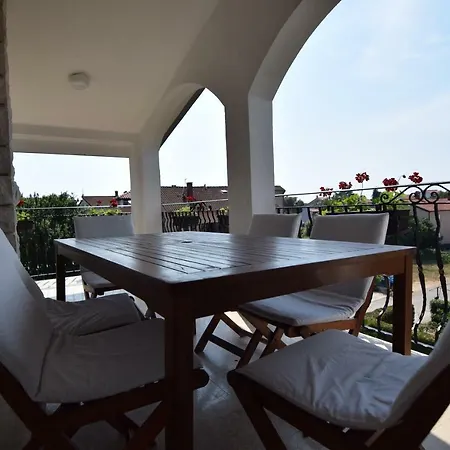 Bed & Breakfast Pavic Valbandon
