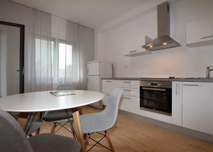 Pavic Valbandon Bed & Breakfast