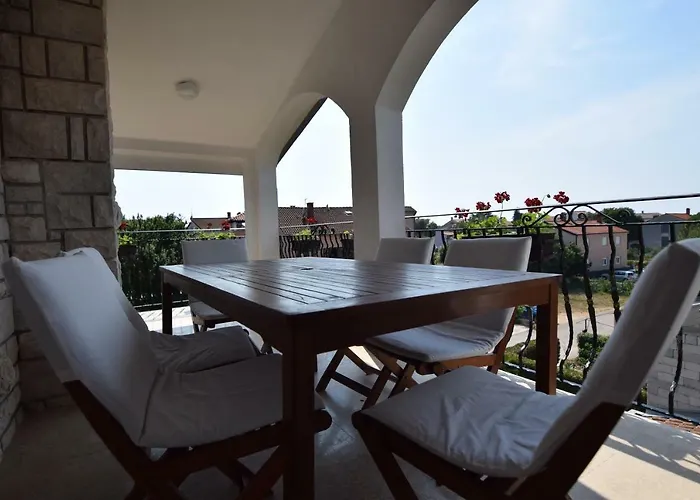 Bed & Breakfast Pavic Valbandon