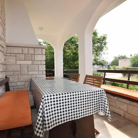 Pavic Valbandon Bed & Breakfast